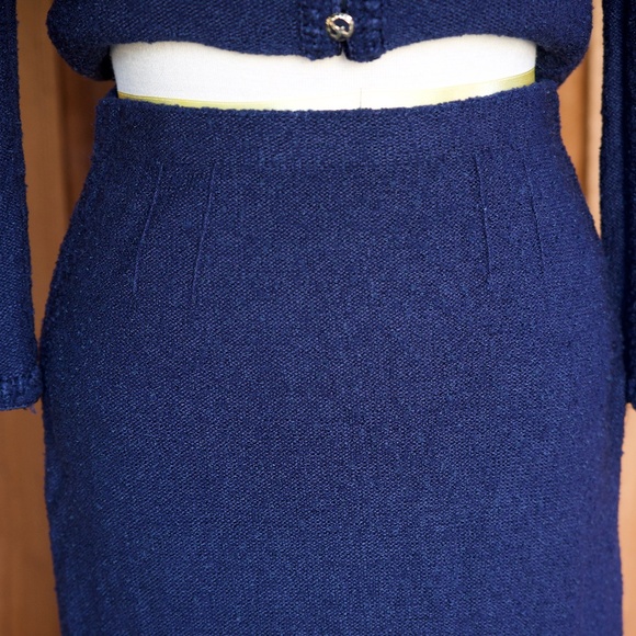 Vintage St. John For Saks Fifth Ave Blue Knitted Skirt & Sweater Set Woman's S - Picture 11 of 17